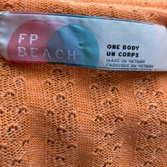 Free People Lightweight Top - Picture 2 of 2